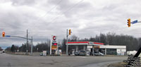 Station-service Pioneer sur la route 20 � Pelham,ON
